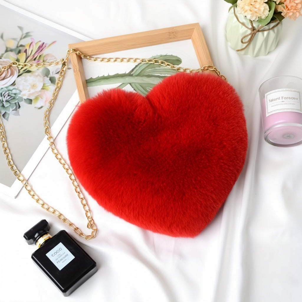 Chic Heart-Shaped Crossbody Bag in Soft Faux Fur