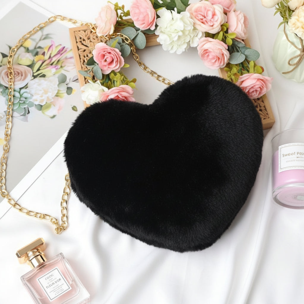 Chic Heart-Shaped Crossbody Bag in Soft Faux Fur