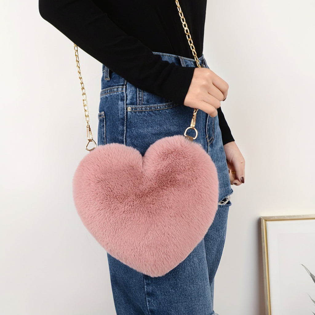 Chic Heart-Shaped Crossbody Bag in Soft Faux Fur
