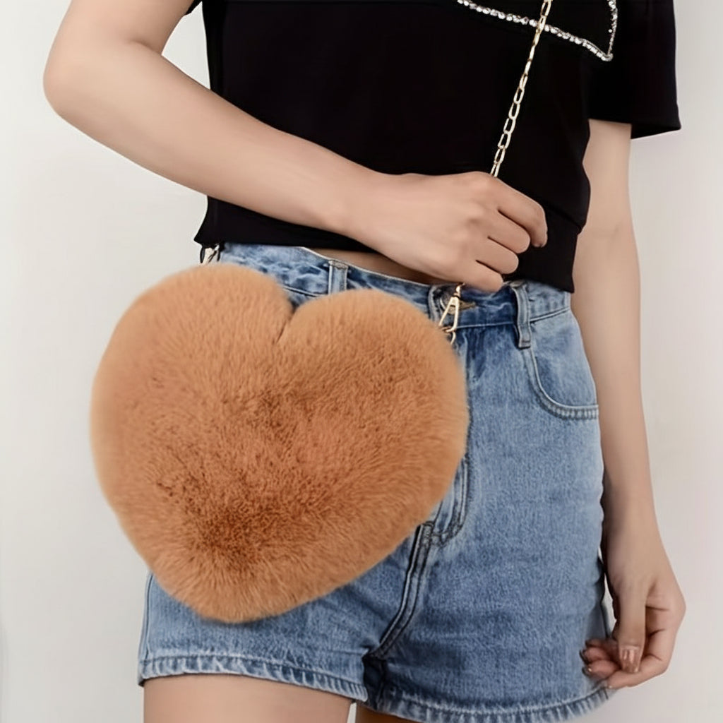 Chic Heart-Shaped Crossbody Bag in Soft Faux Fur