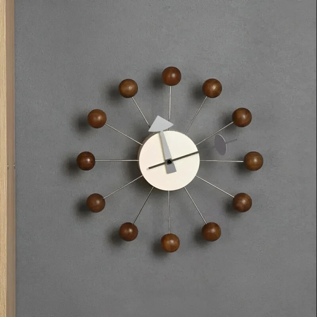 Radiant Sunburst Wall Clock with Silent Quartz Mechanism, 32 cm