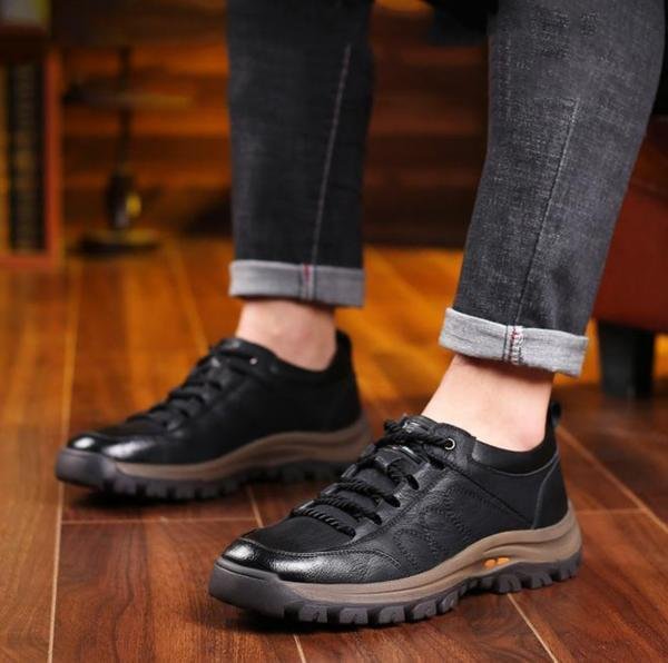EverDry Leather Hiking Shoes for Comfort and Adventure