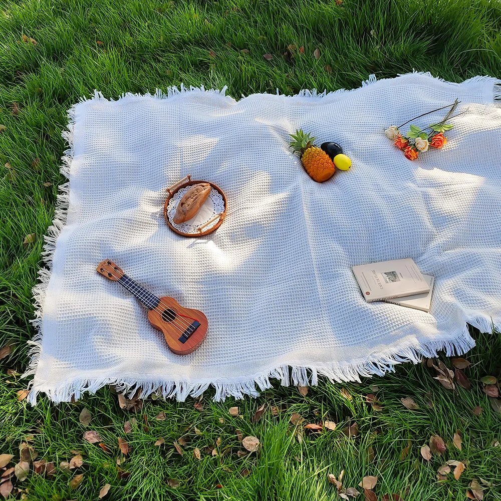 Boho Bliss Portable Picnic Blanket with Stylish Tassels
