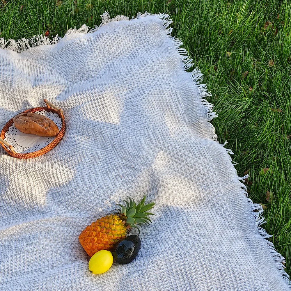 Boho Bliss Portable Picnic Blanket with Stylish Tassels