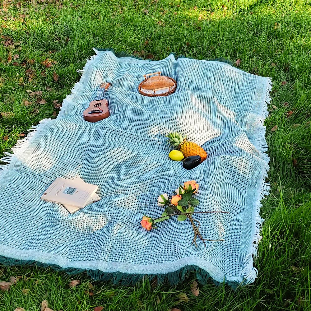 Boho Bliss Portable Picnic Blanket with Stylish Tassels