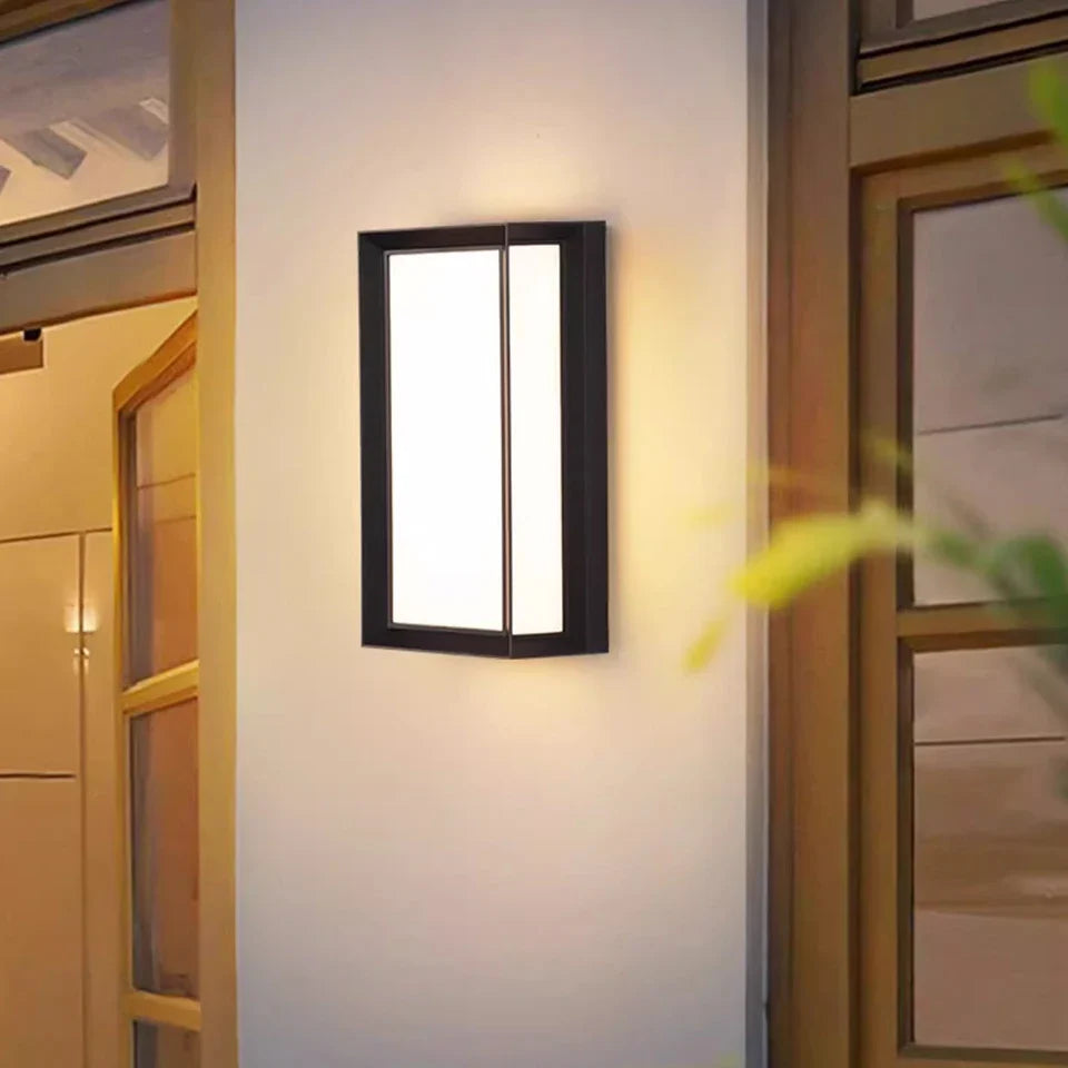 Smart Motion-Activated Outdoor Wall Lamp – Weatherproof & Efficient