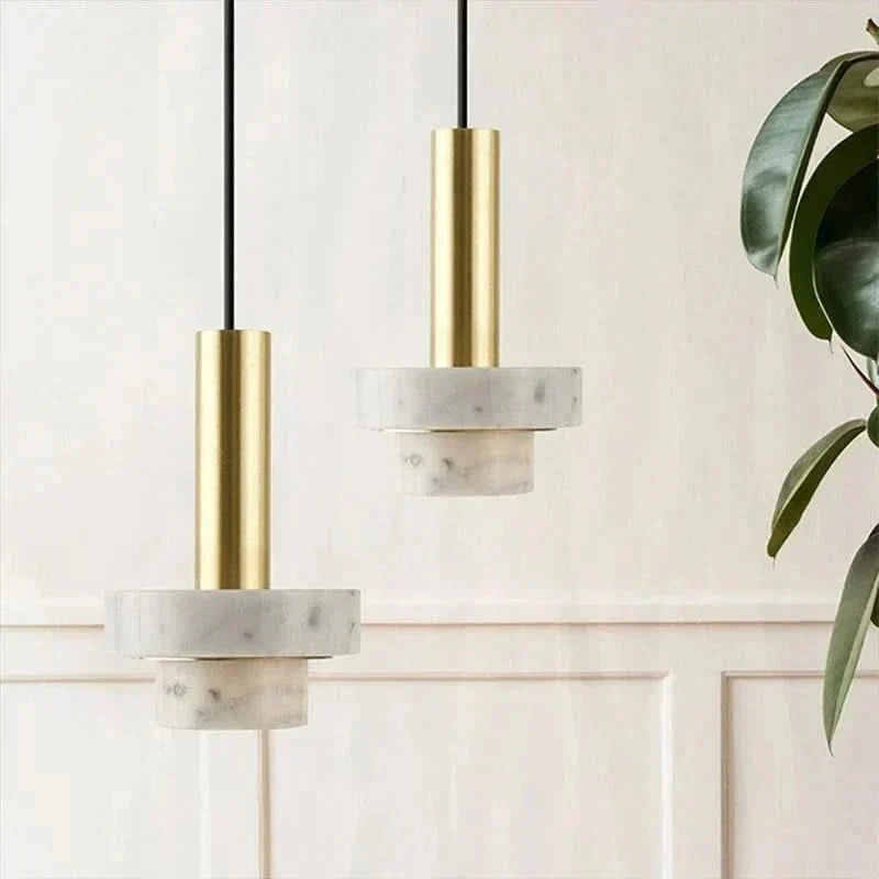 LuxeGlow Pendant Light: Chic and Inviting Illumination
