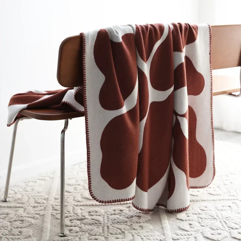 Woven Jacquard Blanket for Cozy Comfort