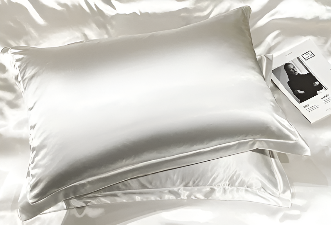 Hypoallergenic Mulberry Silk Bedding Set for Comfortable Sleep