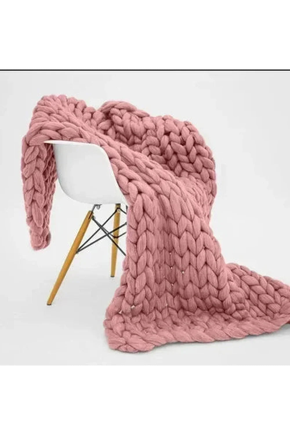 Chunky Knit Throw Blanket | Plush Softness | Cozy Warmth for Chilly Nights | Polyester