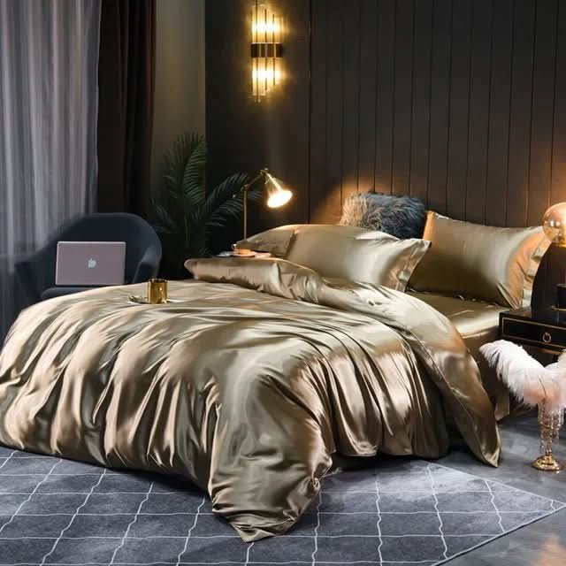 Luxurious Silk Duvet Cover for Comfortable Sleep | Breathable & Temperature-Controlled