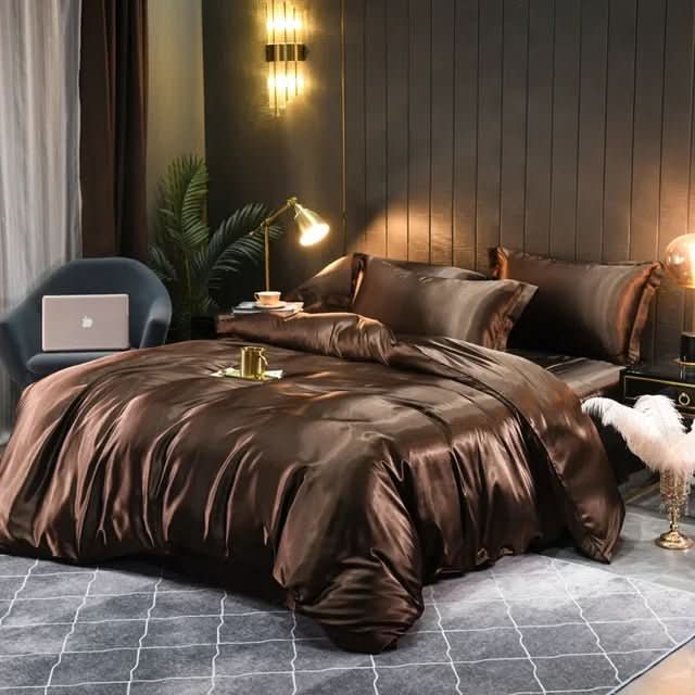 Elegant Silk Duvet Cover – Breathable Comfort for All Seasons