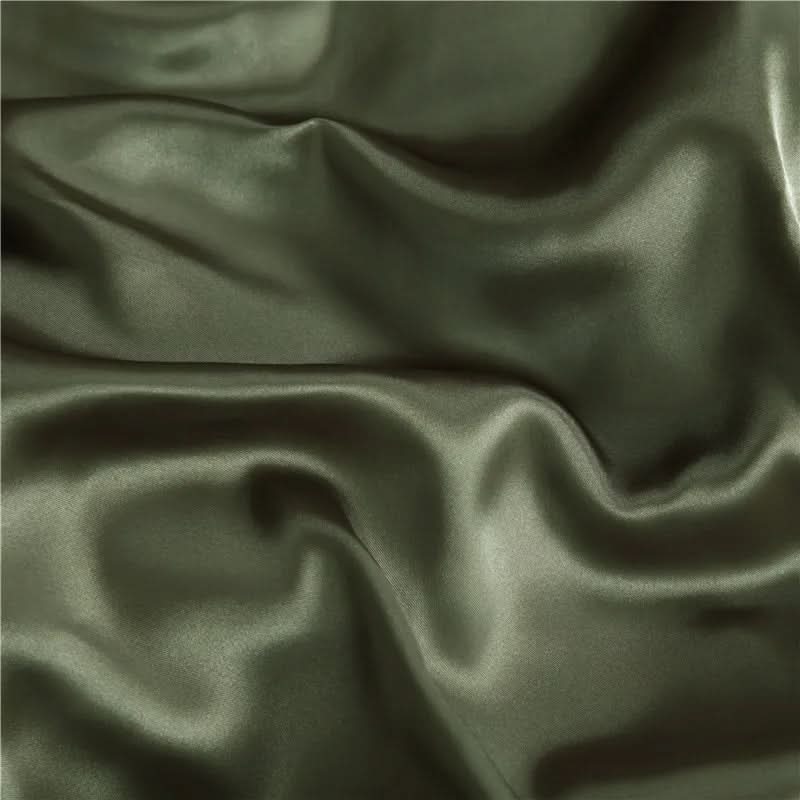 Elegant Silk Duvet Cover – Breathable Comfort for All Seasons