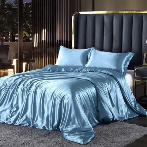 4-Piece Silk Satin Bed Set with Duvet Cover for Cozy Comfort
