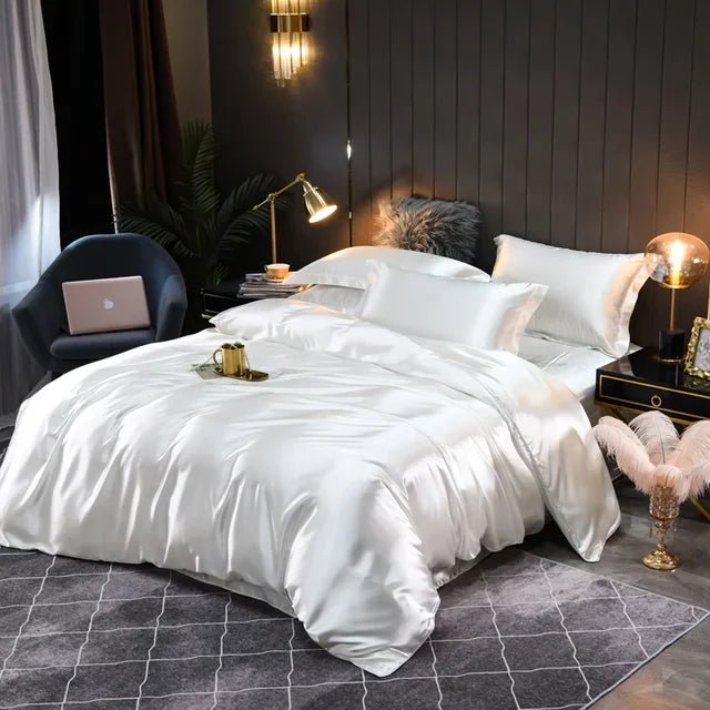 Temperature-Regulating Silk Duvet Cover – Breathable Comfort for All Seasons