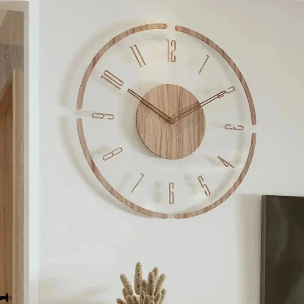 Tranquil Elegance Wall Clock – Natural Beech & Glass, 30 cm