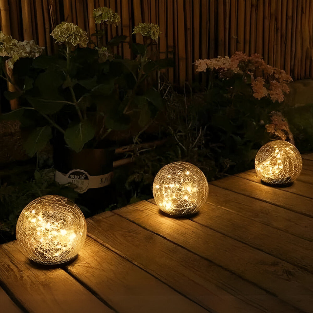 Illuminating Solar Glass Sphere for Outdoor and Indoor Use