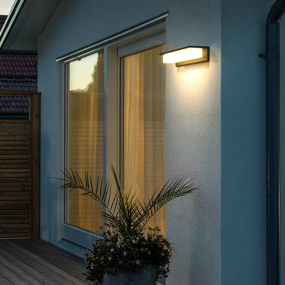 Weatherproof Solar Wall Light - Eco-Friendly Outdoor Illumination