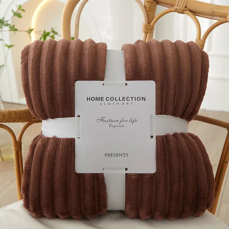 Wide Flannel Fleece Blanket - Soft and Cozy for Autumn and Winter