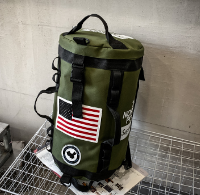Large Capacity Travel Backpack for Comfortable Commuting in Durable Oxford Fabric
