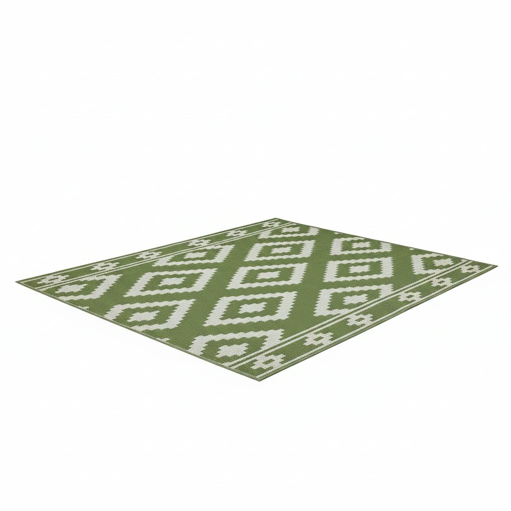 AquaGuard Weather-Resistant Outdoor Area Rug for Easy Care
