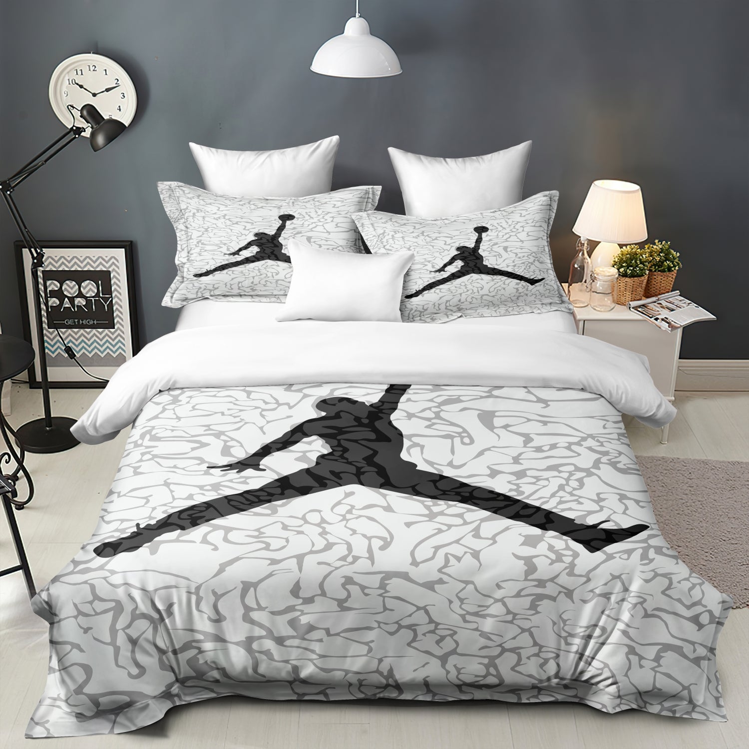 Basketball Duvet Cover Set | Athletic Design | Soft Fabric & Pillowcases Included