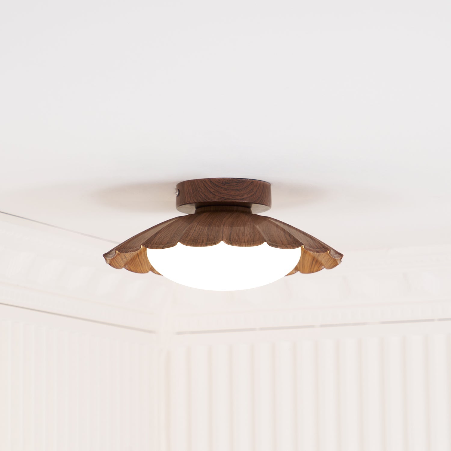 Ceiling Light | Sculptural Wavy Cloud Design | Integrated LED | 25cm Diameter, Moisture-Resistant