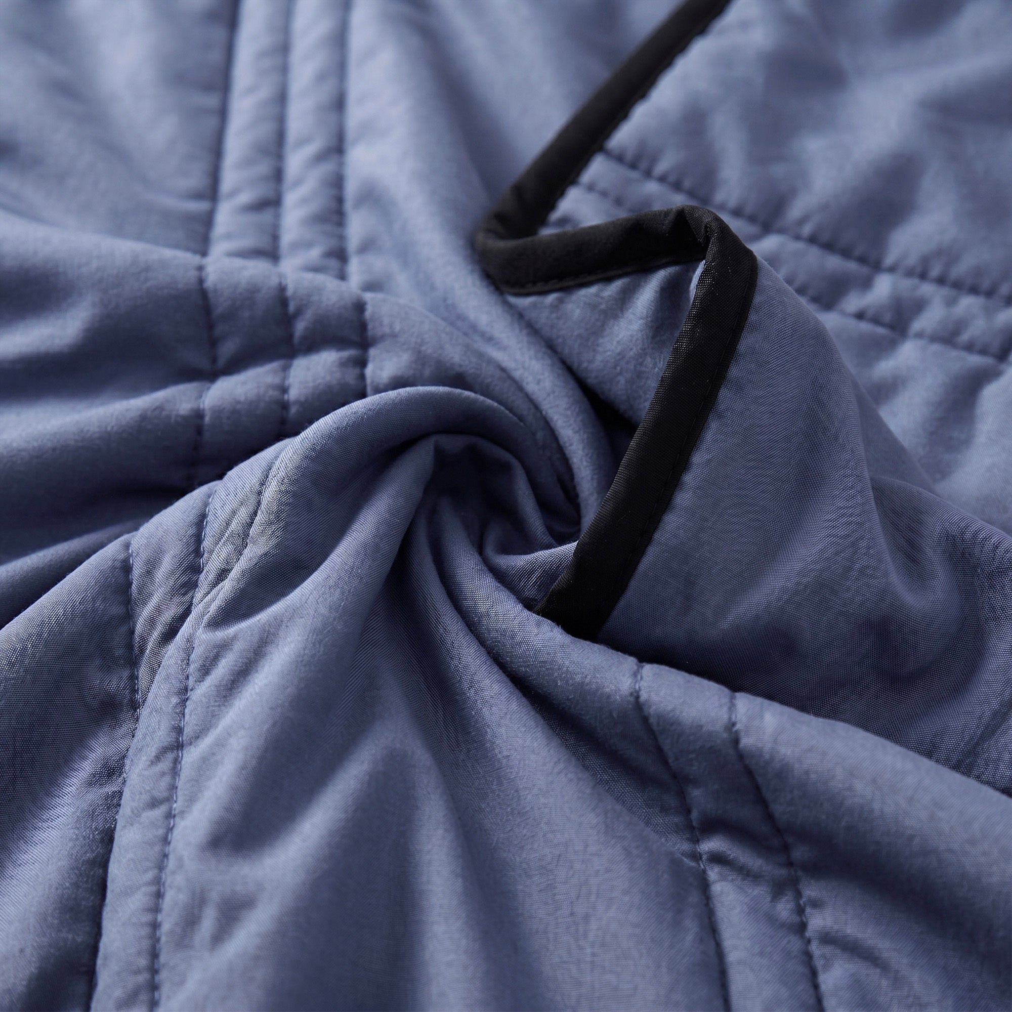 Cooling Blanket for Hot Sleepers | Ice-Infused Breathable Fabric | Machine Washable & Lightweight