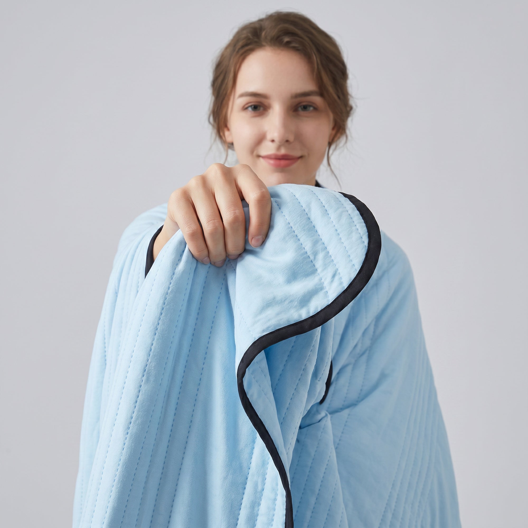 Cooling Blanket for Hot Sleepers | Ice-Infused Breathable Fabric | Machine Washable & Lightweight