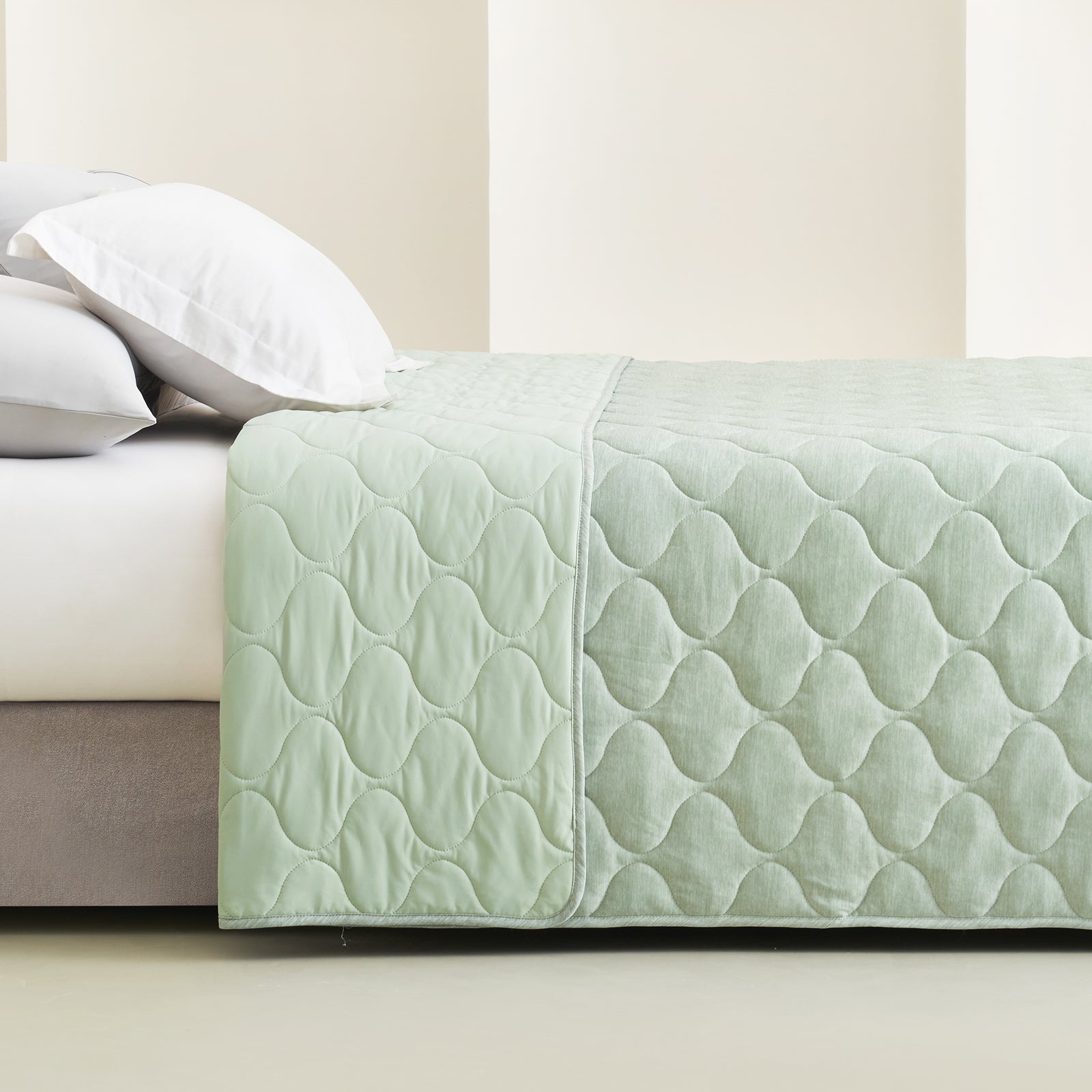 Cooling Blanket for Hot Sleepers | Japanese Cooling Fabric | Double-Sided Design & Machine Washable