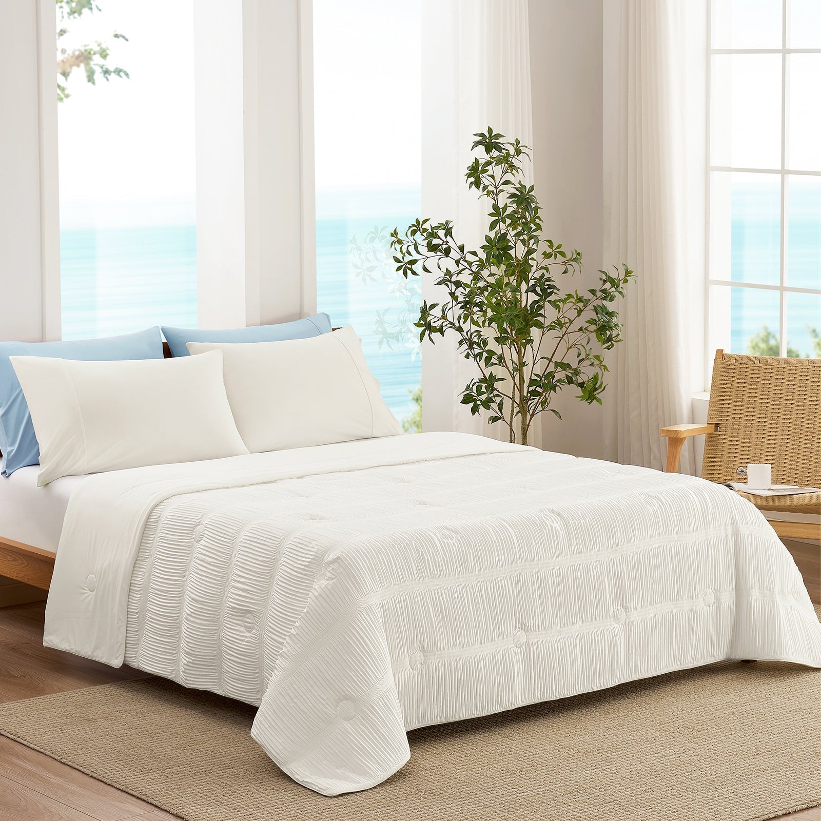 Cooling Comforter | Advanced Cooling Fabric | Striped Design | Breathable Lightweight