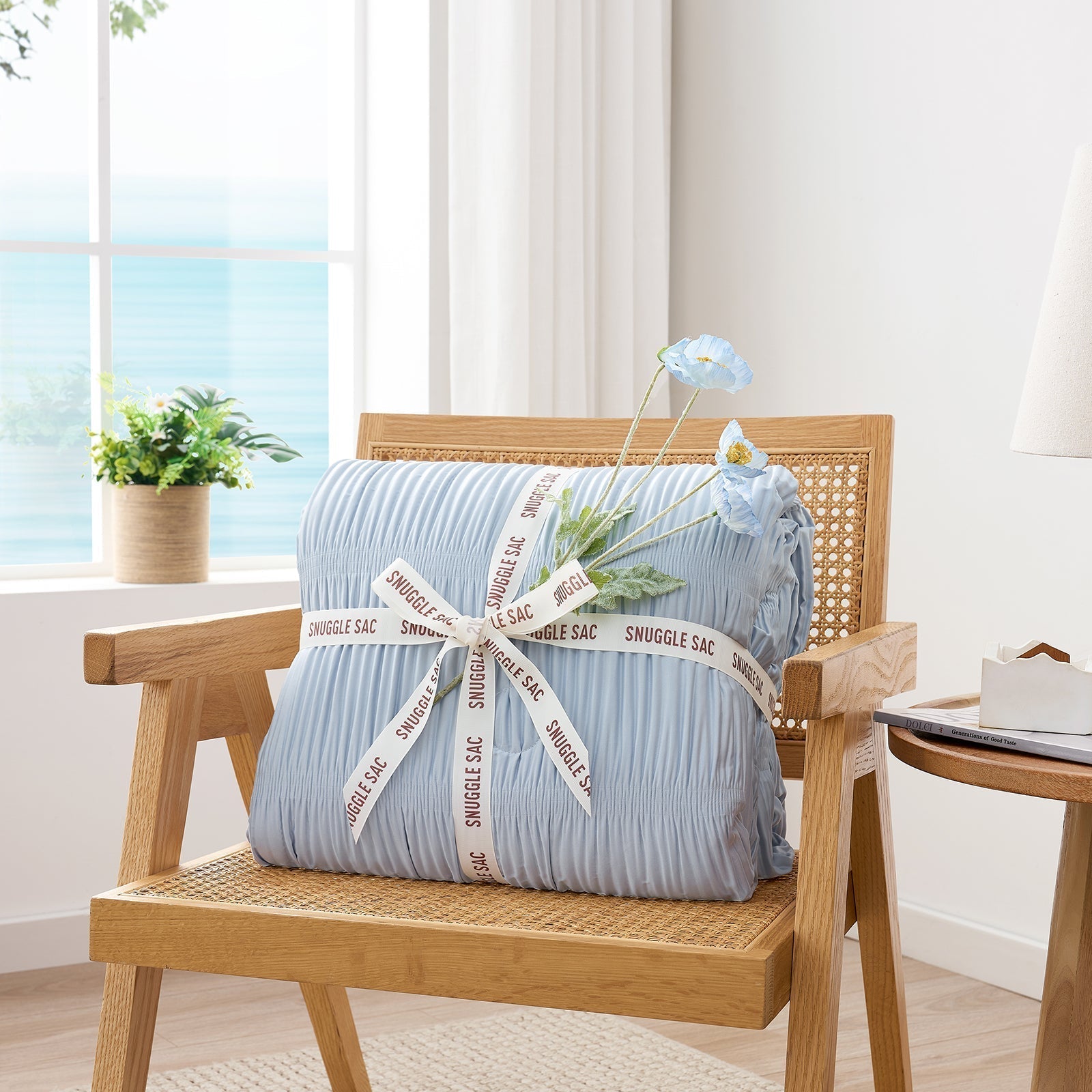 Cooling Comforter | Advanced Cooling Fabric | Striped Design | Breathable Lightweight
