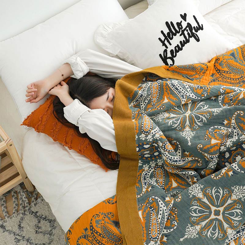 Cotton Quilt | Double-Sided Floral Design | Soft & Breathable | All-Season Comfort