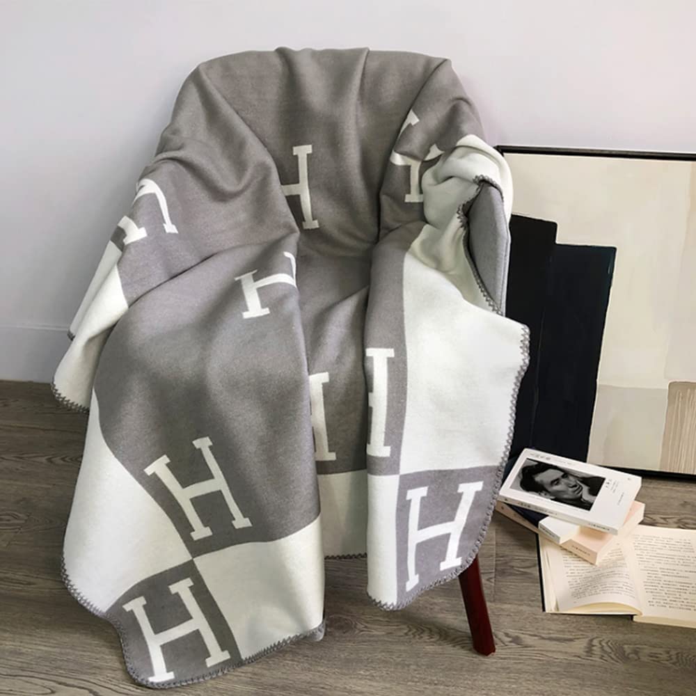 Decorative Sofa Throw | Soft Cashmere & Wool Blend | 130 x 180 cm | Golden Accent
