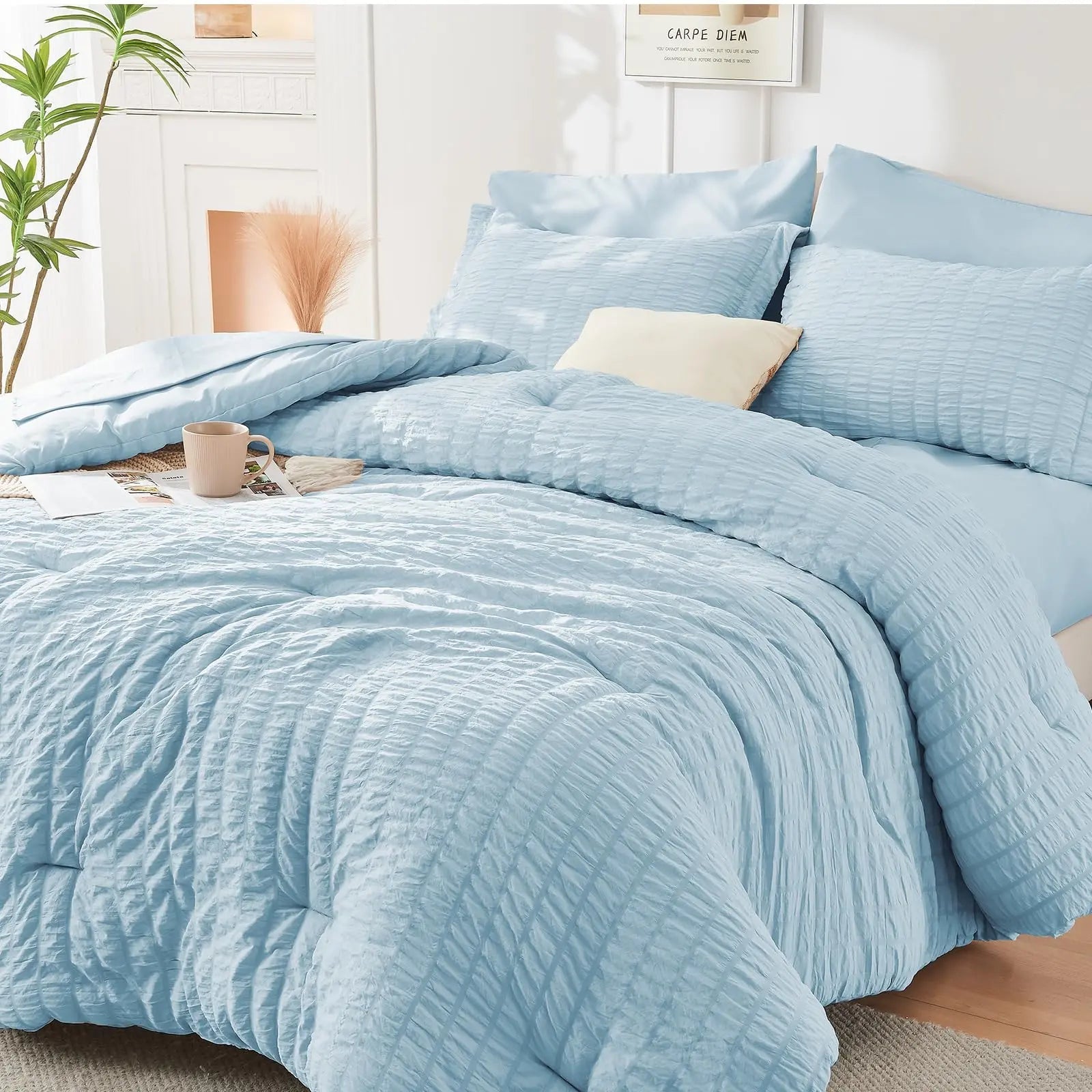Duvet Cover Set | Brushed Microfiber Seersucker | Zipper Closure & Corner Ties