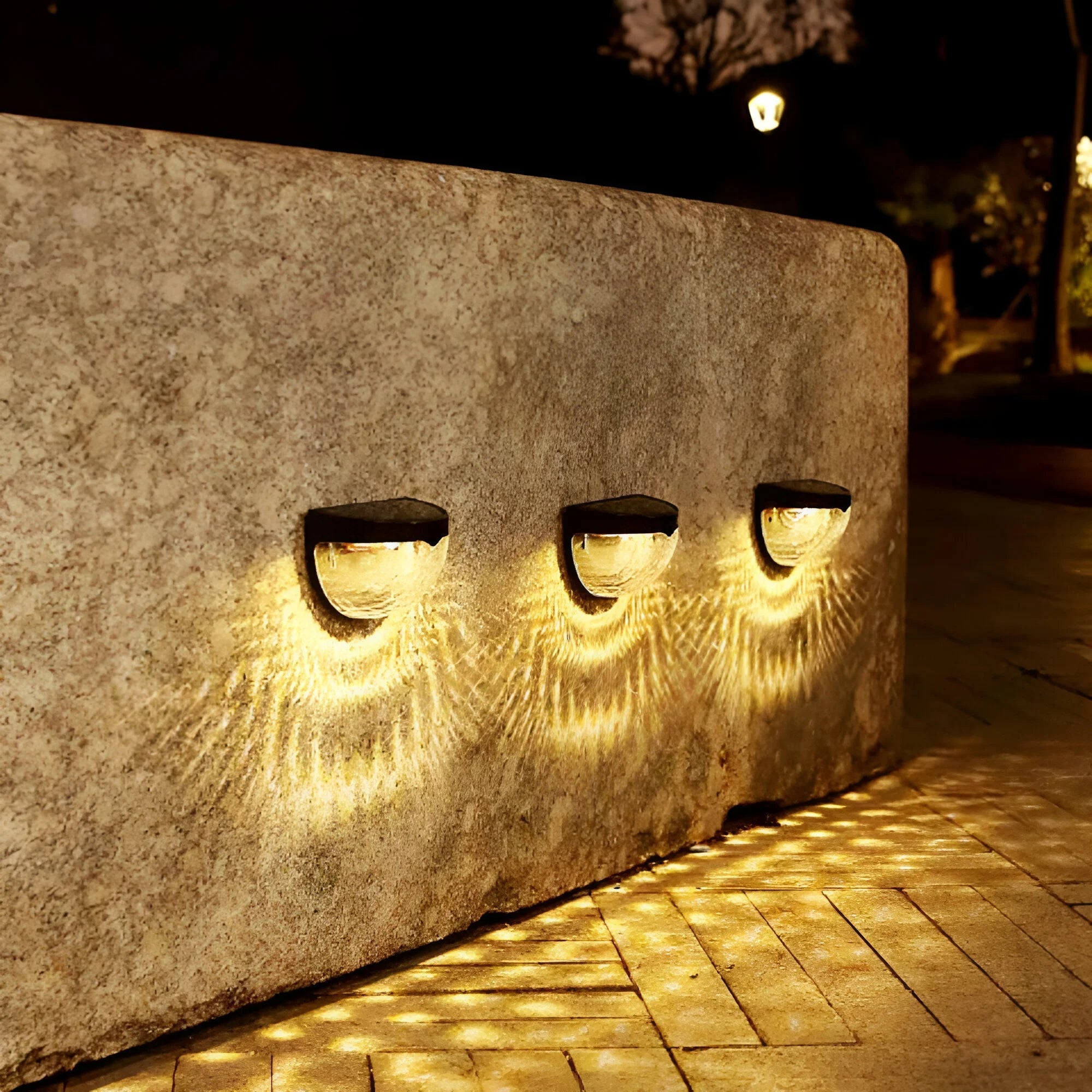 Garden Wall Light | Solar-Powered with Dusk-to-Dawn Sensor | Warm & Cool LED | Up to 12 Hours
