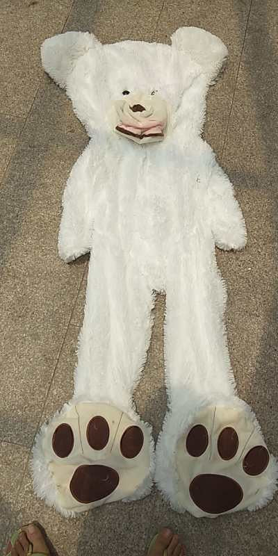 Giant Plush Teddy Bear | Ultra-Soft Plush | Child-Safe Material