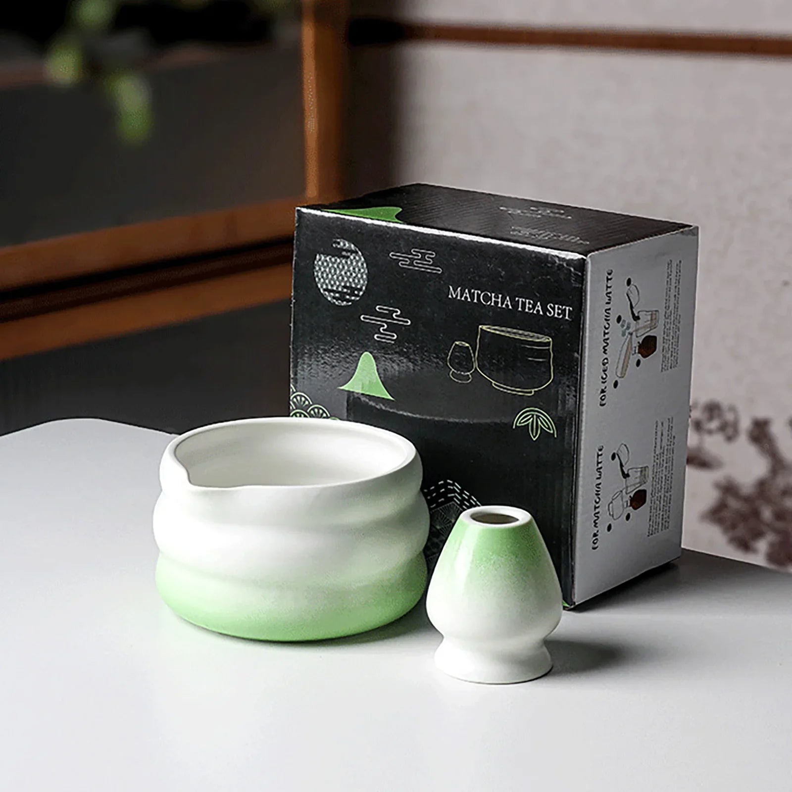 Matcha Bowl Set | Ceramic 550ml Bowl with Pouring Spout | Includes Whisk Holder