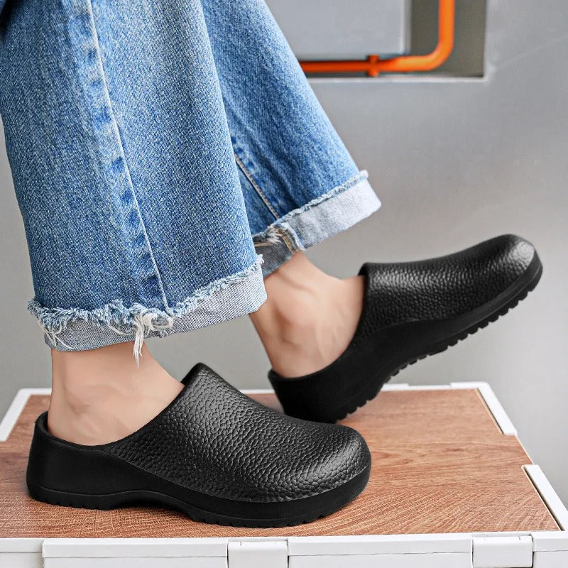 Men's Work Clogs | Slip- and Oil-Resistant Sole | Ventilated Upper & Padded Footbed