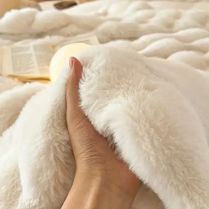 Reversible Faux Rabbit Fur Blanket | Bubble-Texture Plush | For Bed & Sofa