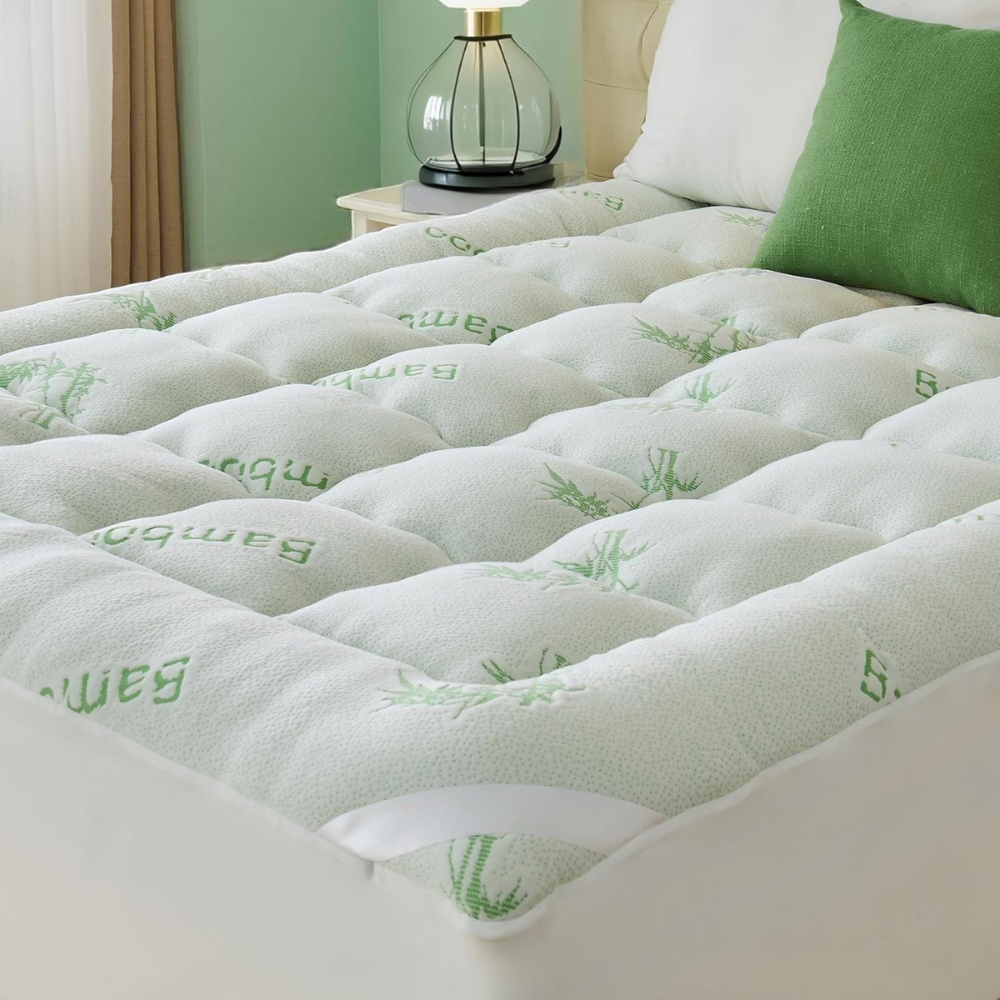 Waterproof Mattress Protector | Fitted Breathable Cover | Machine Washable | Spill & Pet Protection