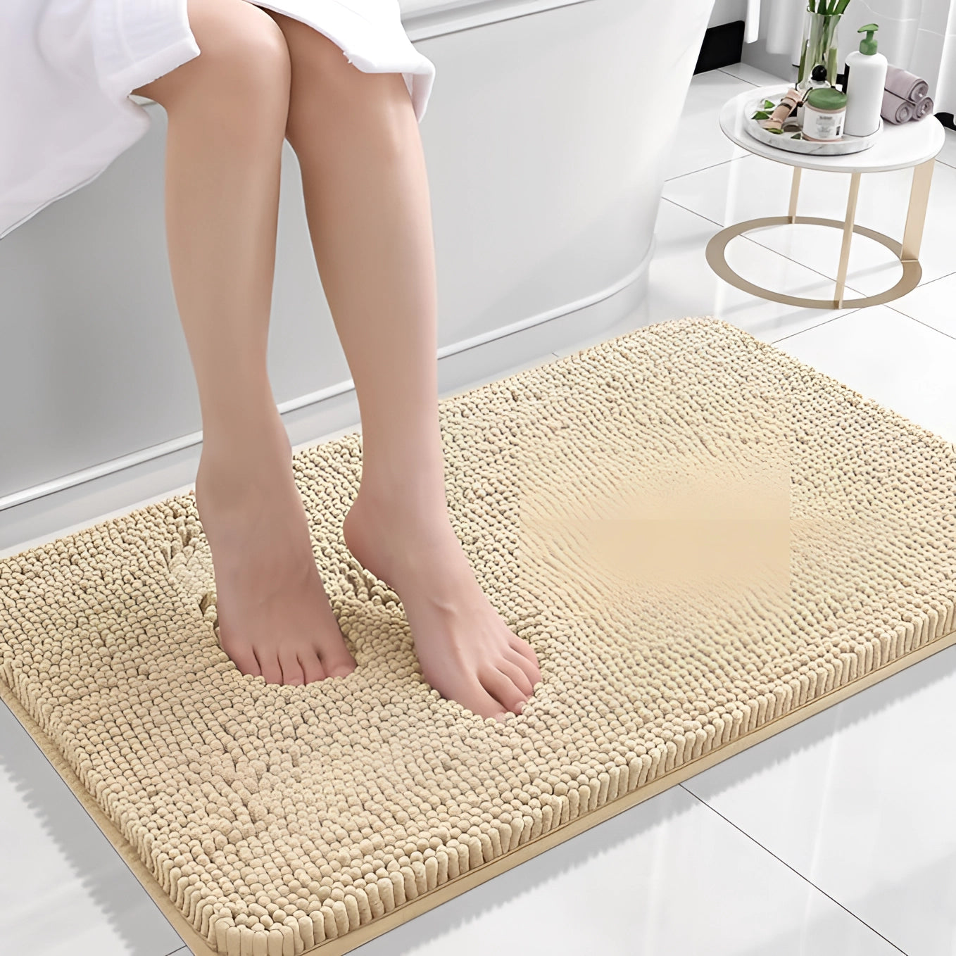 High-Absorbency Quick-Dry Beige Bath Mat - Durable & Soft Rug