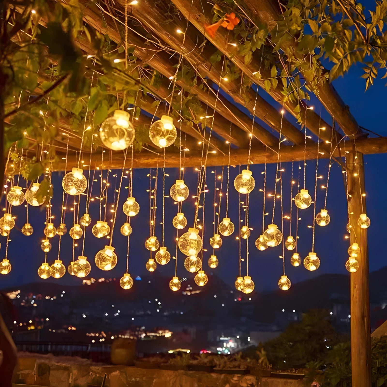 LED Solar Garden Lights - Weather-Resistant, Energy-Efficient Outdoor Decor