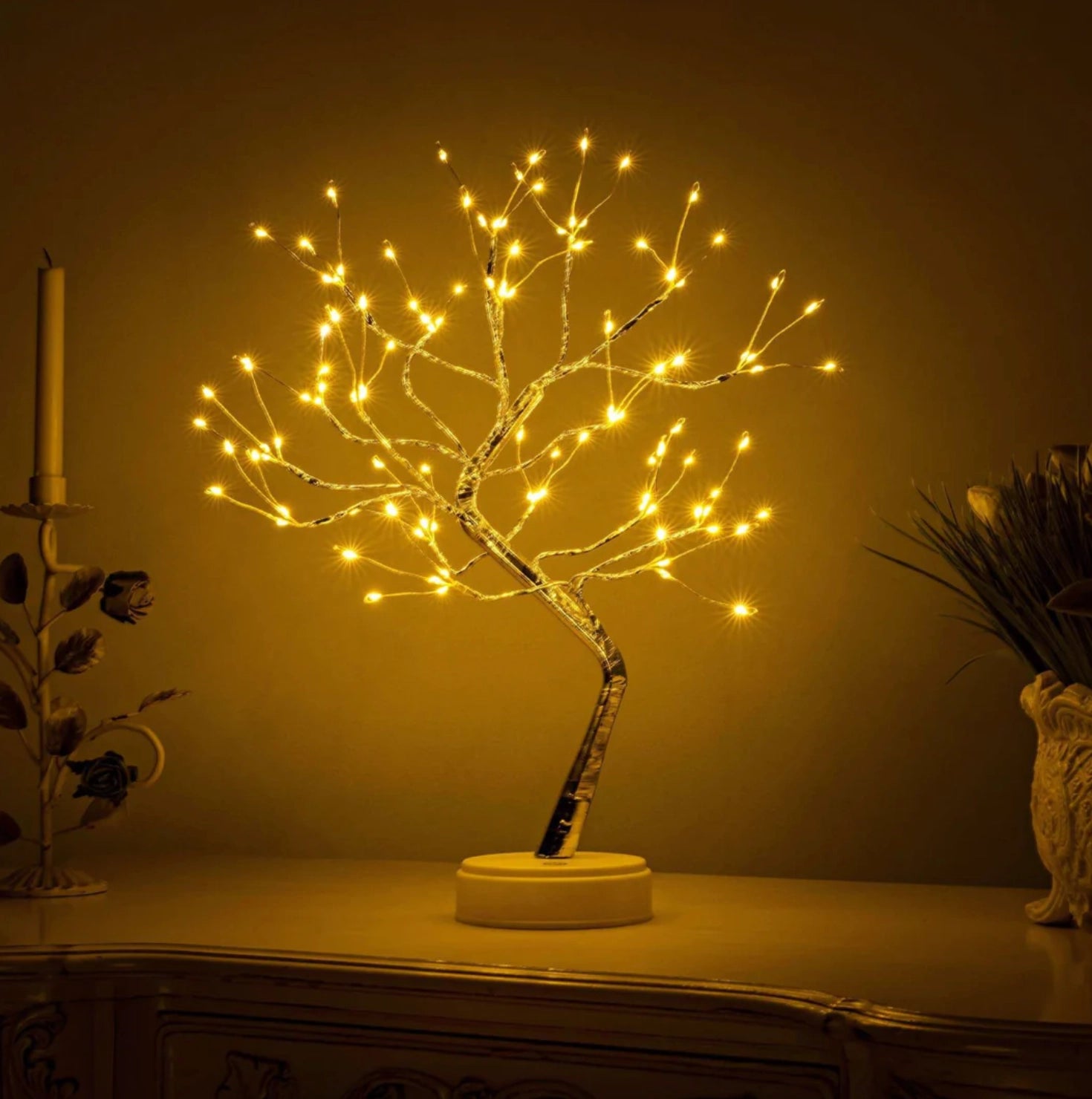 LED Tree Lamp - Decorative Bedroom & Living Room Lighting