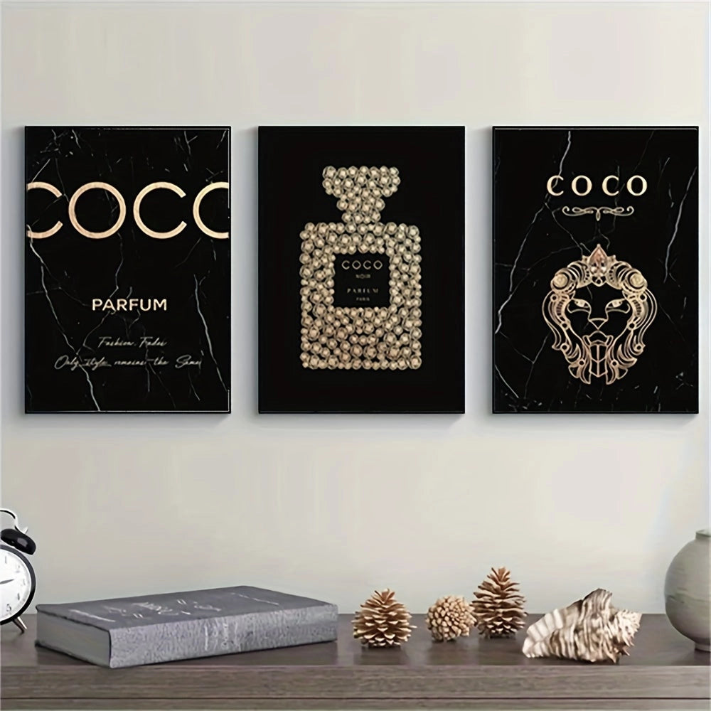 
A set of three elegant canvas art pieces featuring luxury perfume designs in black and gold tones, arranged in a coordinated trio. The artwork is rectangular with a sophisticated pattern, suitable for enhancing the decor of a living room. Each canvas measures 60x80cm.