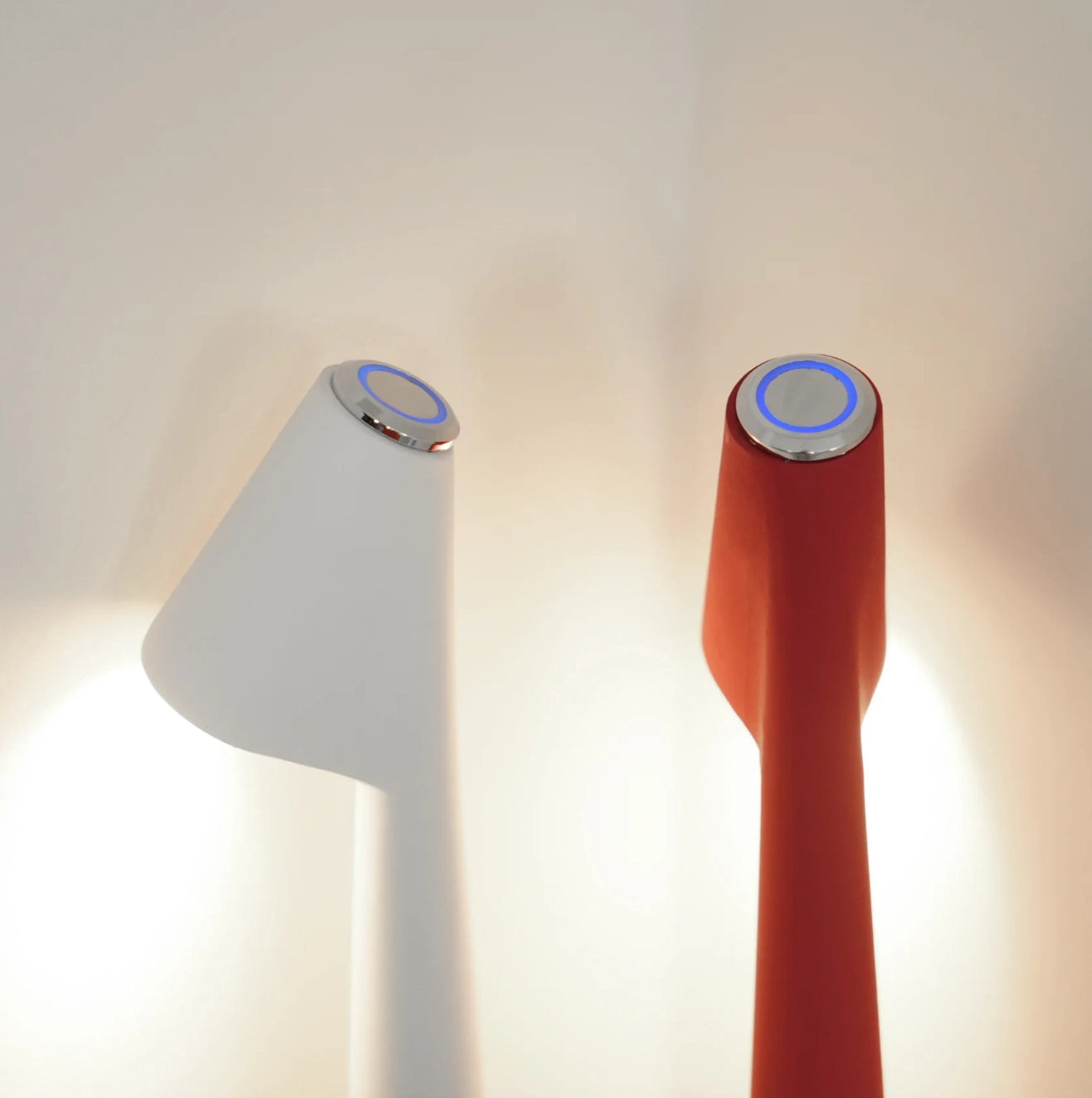 Minimalist LED Touch Lamp - Sleek Aluminum Design, Modern Ambient Lighting