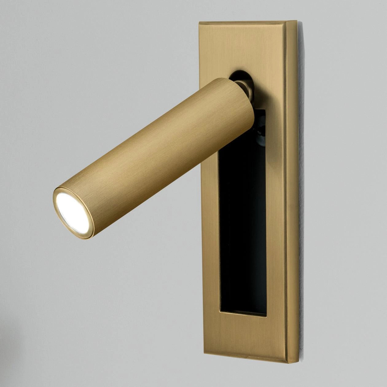 Set of 2 modern adjustable LED wall lights, black weather-resistant with motion sensor, cylindrical shape (5cm diameter x 15.5cm height), copper finish, cool white light.