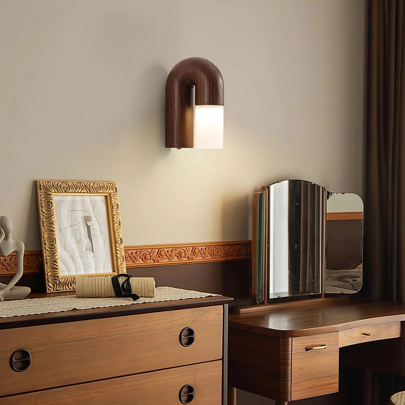 Modern curved wooden wall sconce with LED lighting, featuring a minimalist arch design mounted on a wall, enhancing the interior design with its sleek and natural wooden finish.