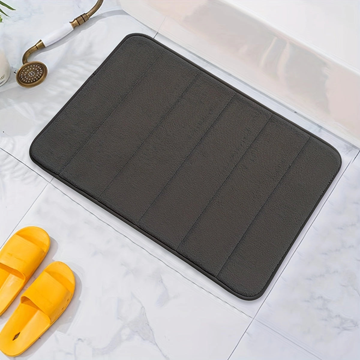 Non-Slip Quick-Dry Grey Microfiber Bath Mat - Water-Absorbent