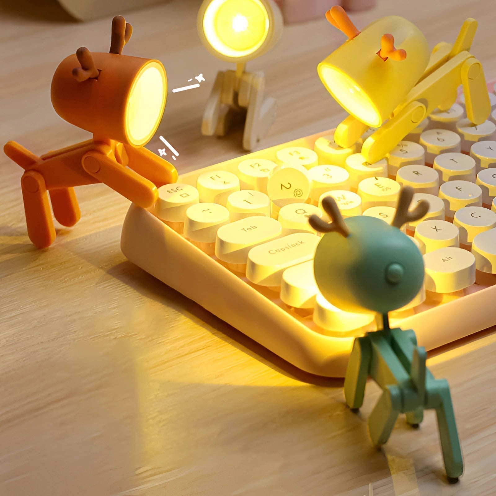 CharmingClip USB LED Desk Lamp with Flexible Arm in Playful Pink
